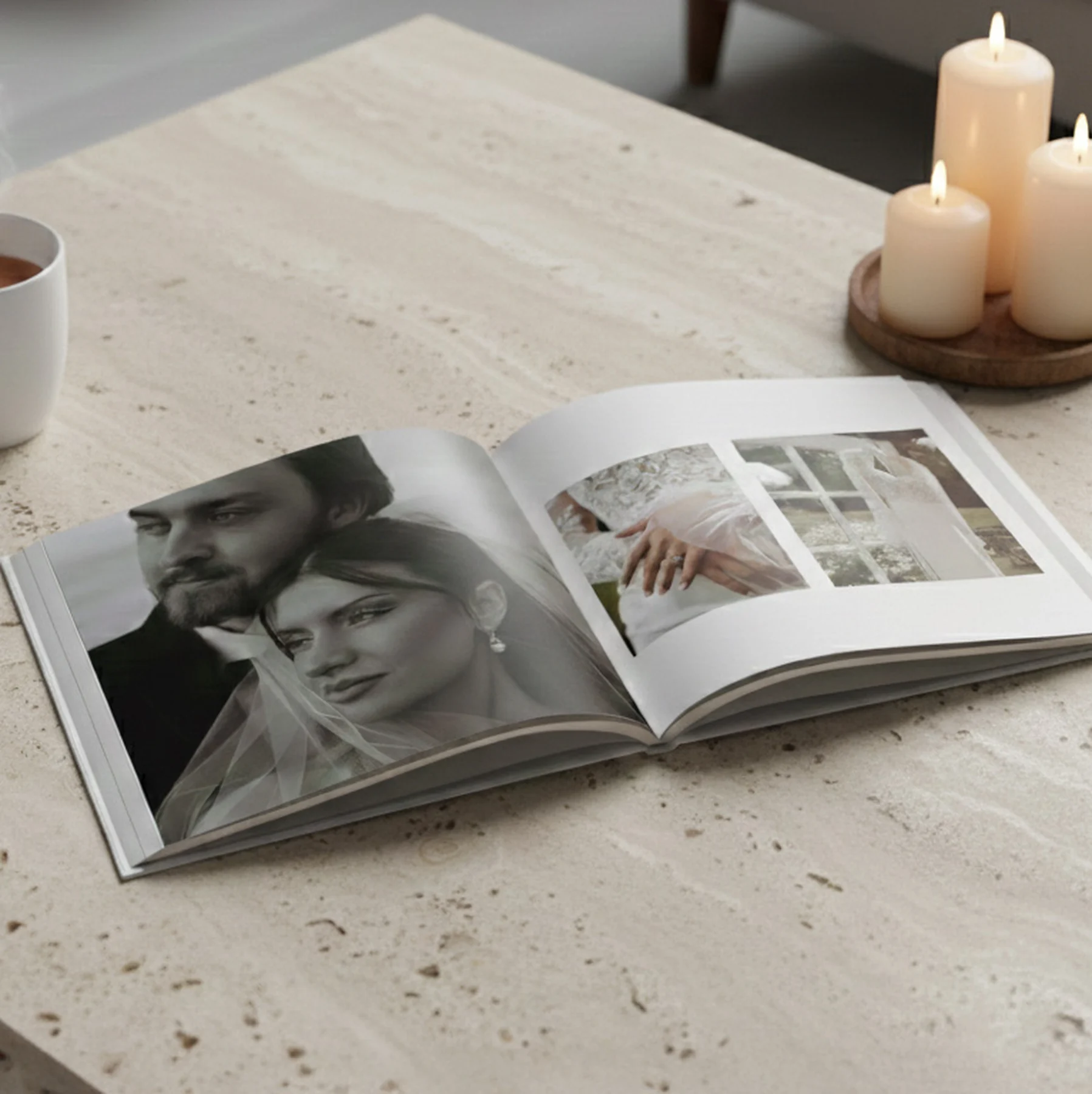 Fotolibro klikkie abierto mostrando una doble página impresa